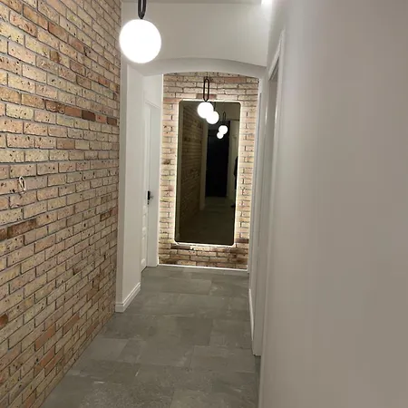 Central Apartments Sarajevo דירה *